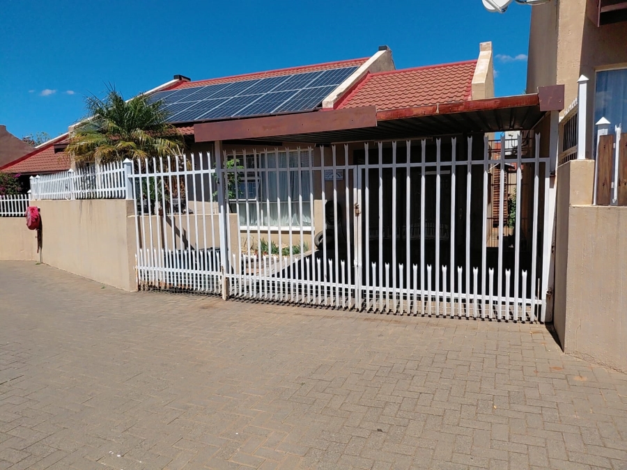 2 Bedroom Property for Sale in Uitsig Free State